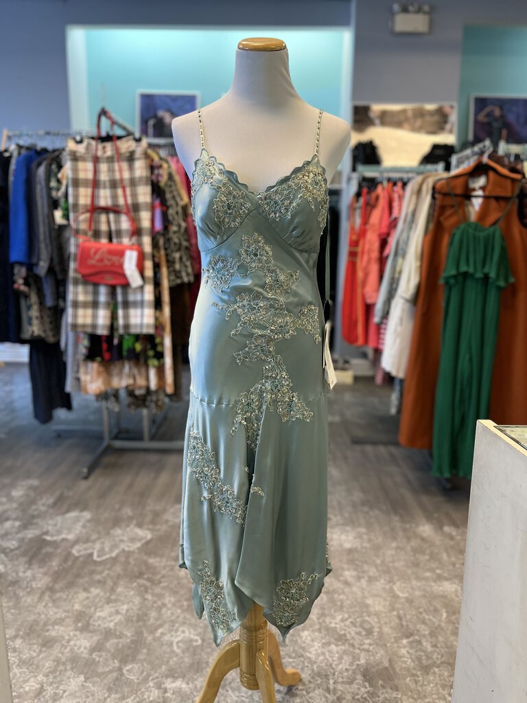 Sue Wong Silk Beaded Dress NWT Luxury Market Consignment Boutique Sue Wong Silk Beaded Dress NWT Luxury Market Consignment Boutique