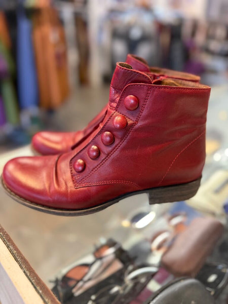 Miz Mooz Boots Size 7.5