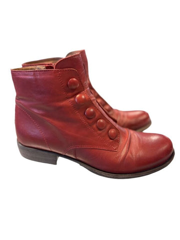 Miz Mooz Boots Size 7.5