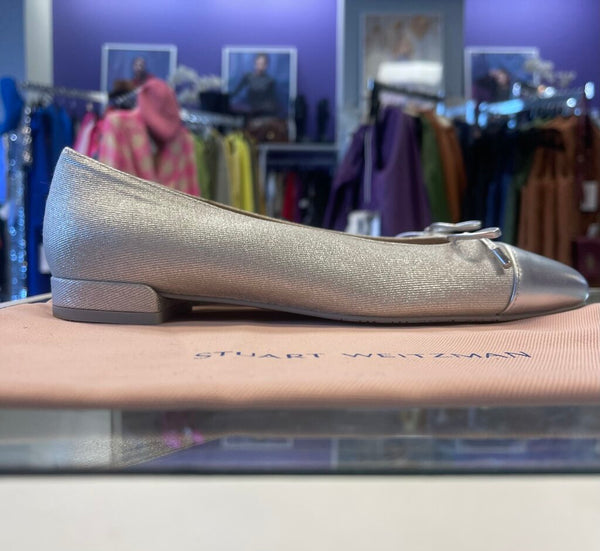 Stuart Weitzman Sleek Bow Flat Size 6.5