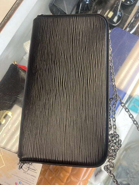 Louis Vuitton Pochette Felicie Black Epi Leather
