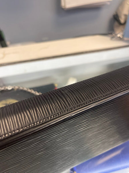 Louis Vuitton Pochette Felicie Black Epi Leather