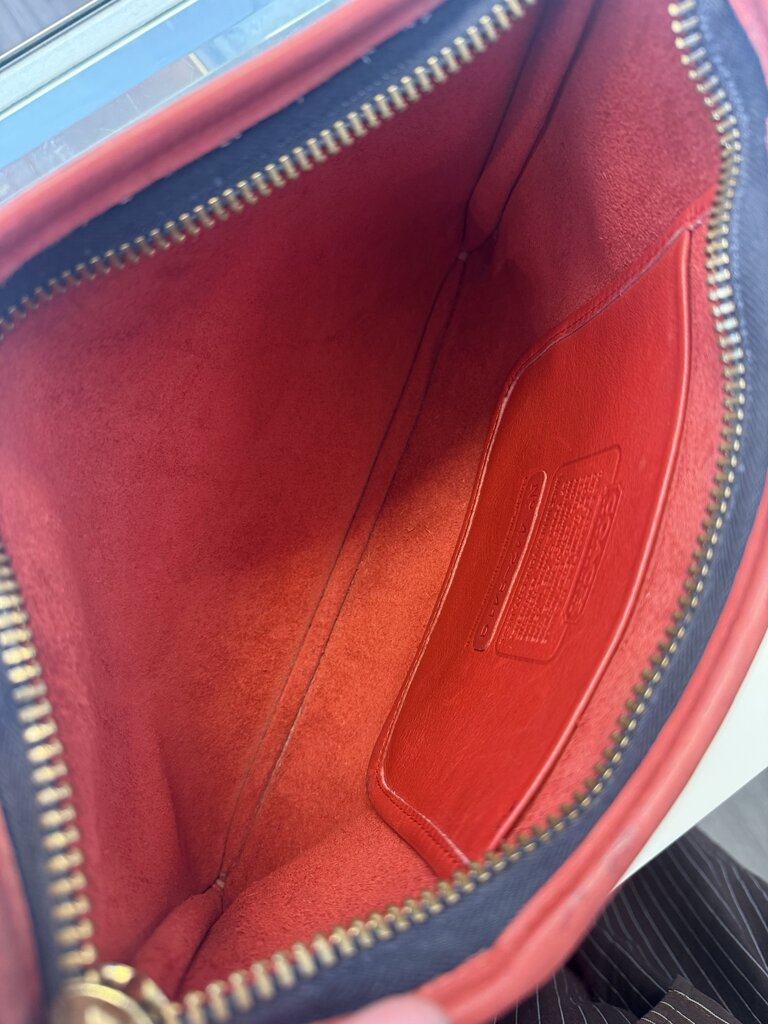 Vintage 1970s NYC Era Coach Cashin Clutch Bag