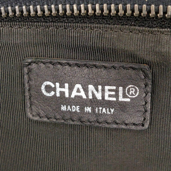CHANEL Navy LEATHER E/W CHOCOLATE BAR TOTE BAG
