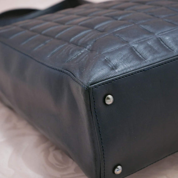 CHANEL Navy LEATHER E/W CHOCOLATE BAR TOTE BAG