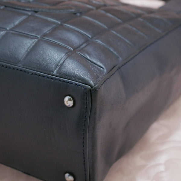 CHANEL Navy LEATHER E/W CHOCOLATE BAR TOTE BAG