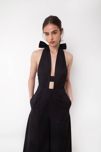 Atlanta Plunge Neck Bow Tie Halter Jumpsuit: Small / Black