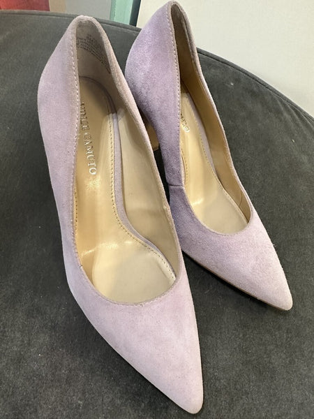 *Vince Camuto suede leather pump new