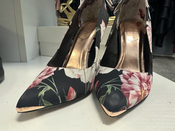 Ted Baker floral pump
