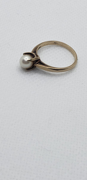 Vintage 10k Gold Pearl Ring