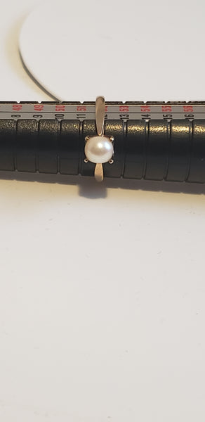 Vintage 10k Gold Pearl Ring