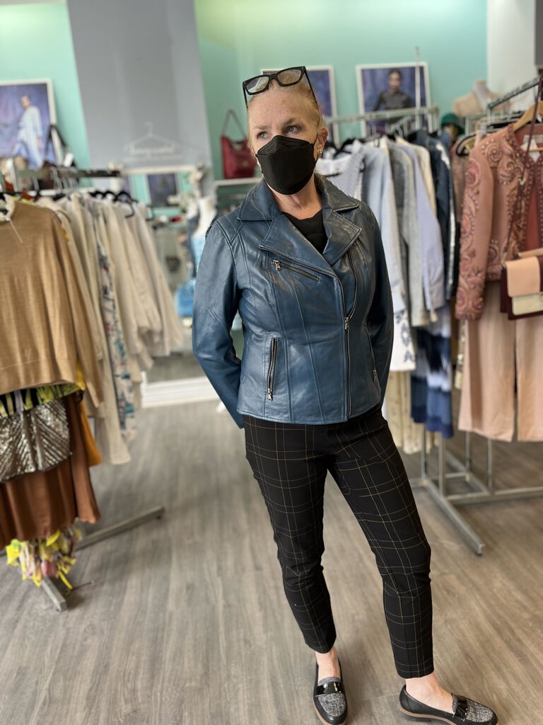 *Kompanero Blue Leather Jacket Size XL (Fits Large)