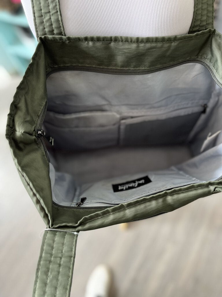 *Lug Infinity Adagio Destination tote