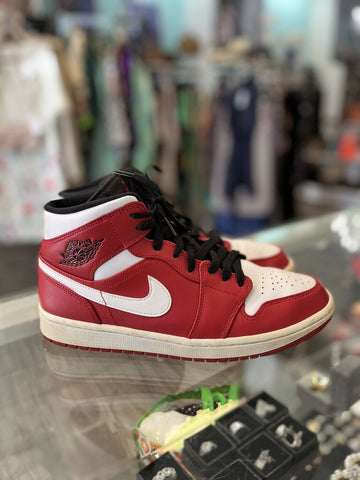 *Air Jordan 1 Mid Gym Red Chicago White/Red Size 9