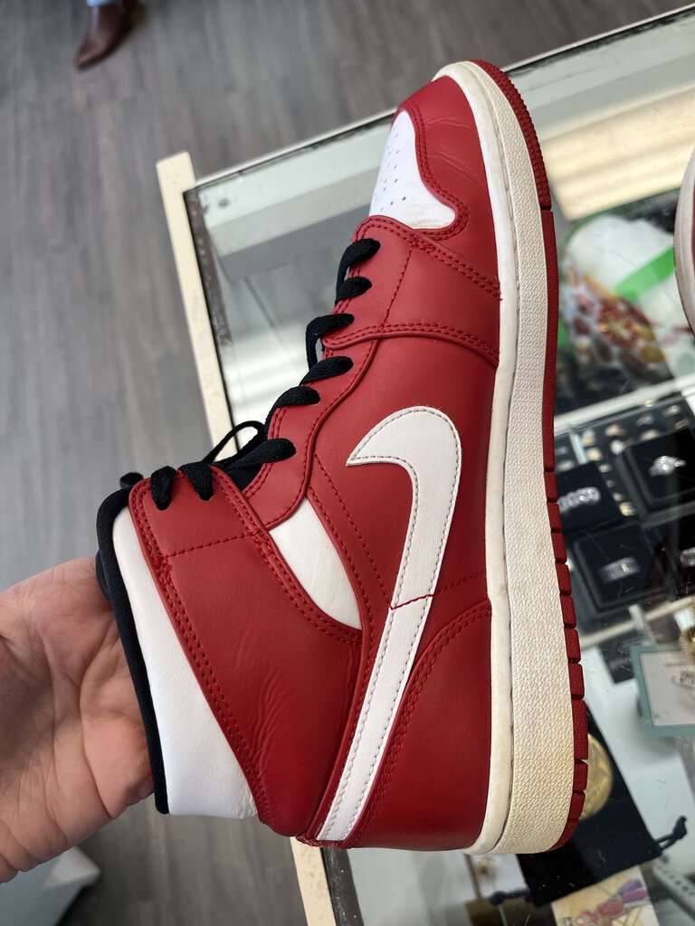 *Air Jordan 1 Mid Gym Red Chicago White/Red Size 9