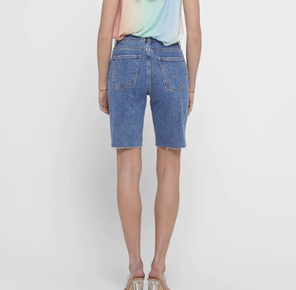 *Only Emily Long Shorts NWT Size 29