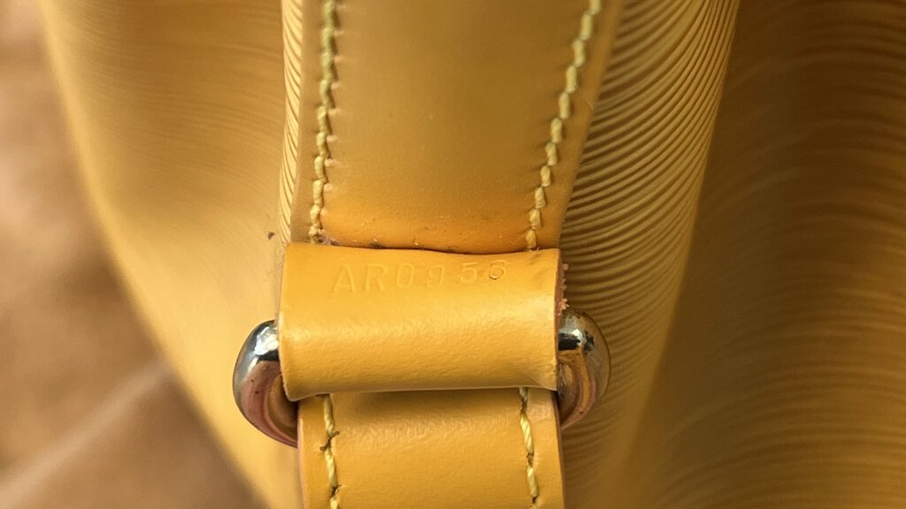 LV Petit Noe Yellow Epi Bucket Bag 1995