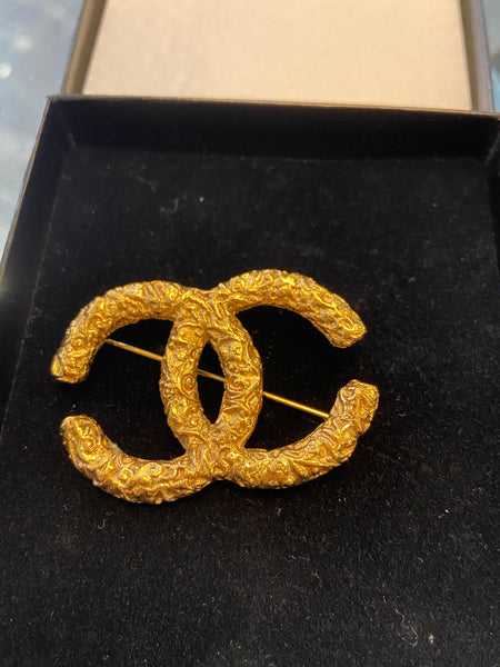 Authentic vintage Chanel pin brooch gold CC logo double C